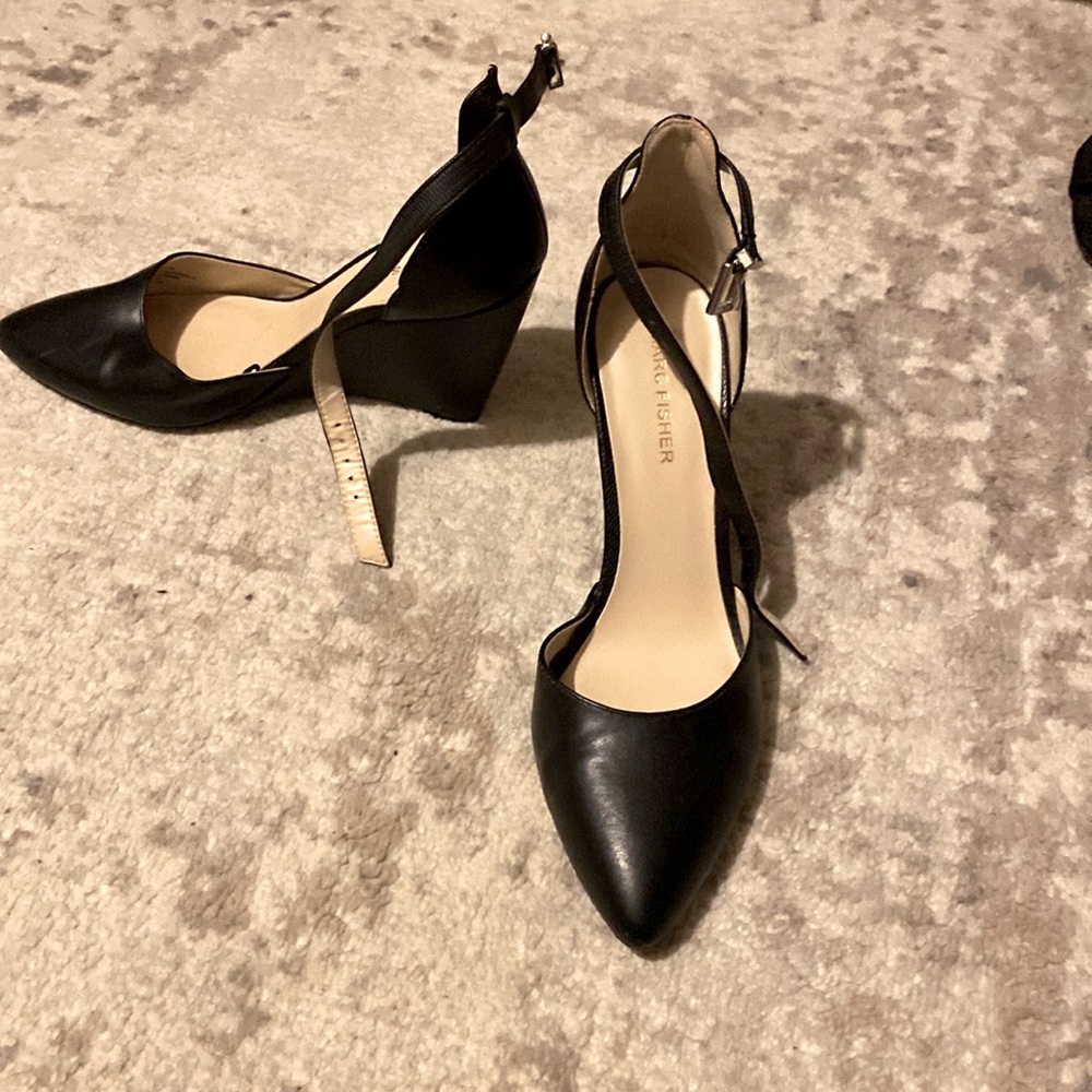 Cute Marc Fisher wedges